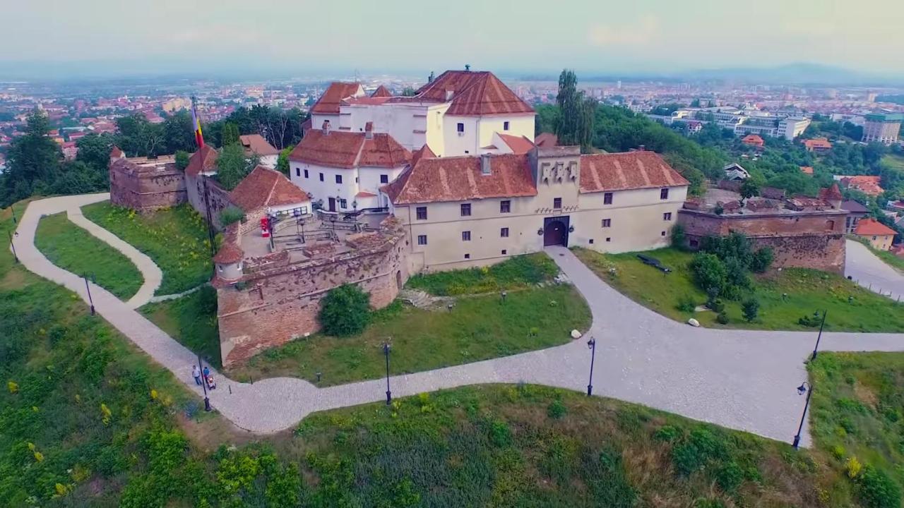 Royal Apartment Brasov Exterior photo