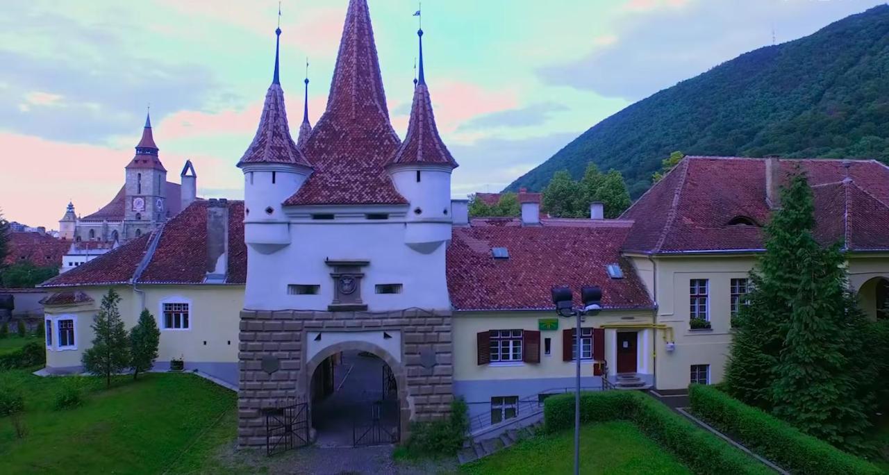 Royal Apartment Brasov Exterior photo